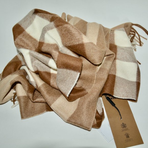 NWT BURBERRY LARGE HALF MEGA CHECK 100% CASHMERE CHECK SCARF - Picture 5 of 9